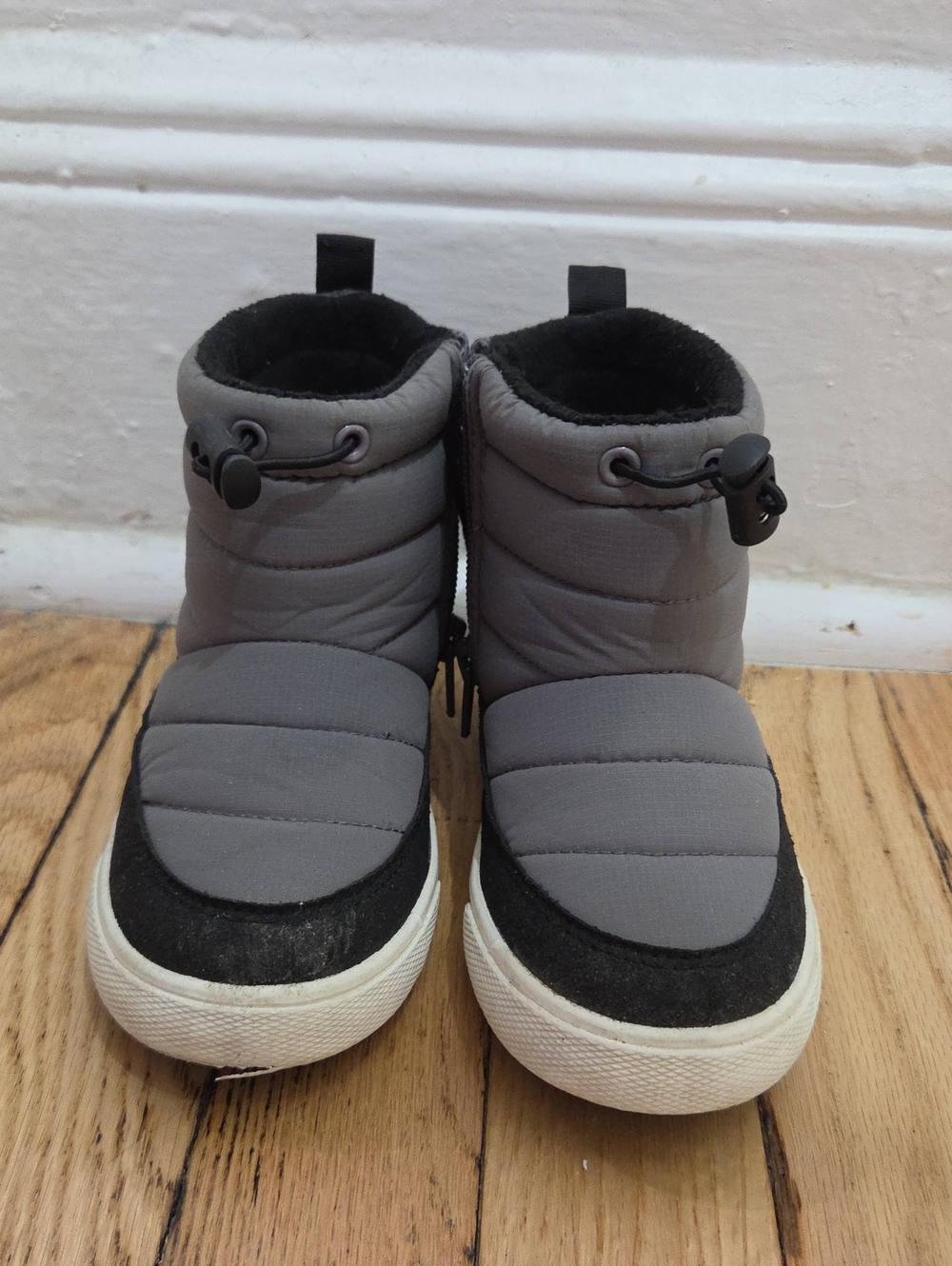 Cat & Jack Gray and Black Kids Snow Boots